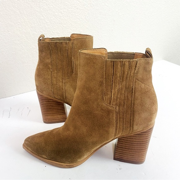 Marc Fisher Oshay Suede Leather Pointed Toe Bootie Size 7 - Picture 3 of 9